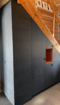 Meuble sous escalier sur mesure rangement sous escalier